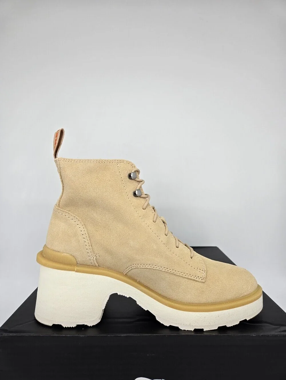 Sorel Women's Hi-Line Waterproof Lace-Up Boot Shoes Size 8.5